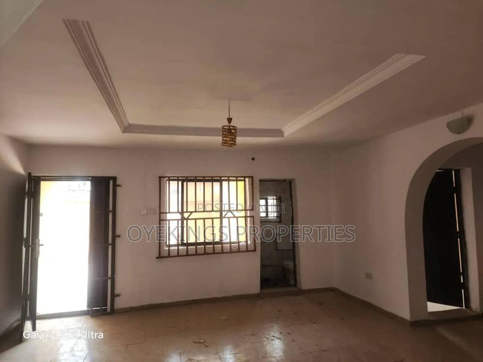 3bdrm Block of Flats in Behind Beeshop, Akala Express for rent in Akala Express