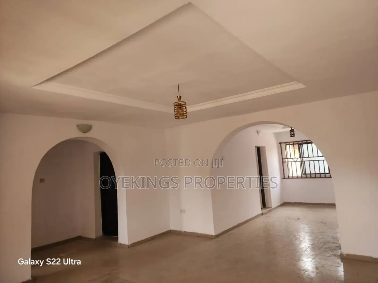 3bdrm Block of Flats in Behind Beeshop, Akala Express for rent in Akala Express