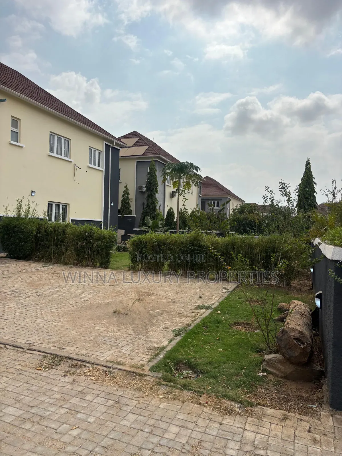4bdrm Duplex in Knowledge Court, Galadimawa for sale in Galadimawa