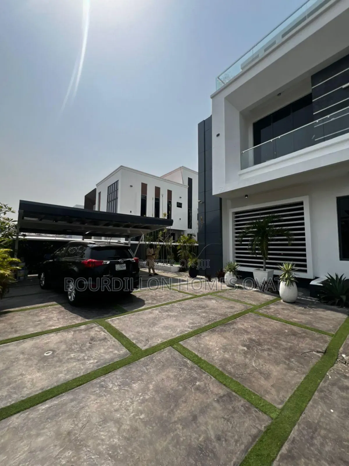 5bdrm Duplex in Pinnock Beach for sale in Lekki