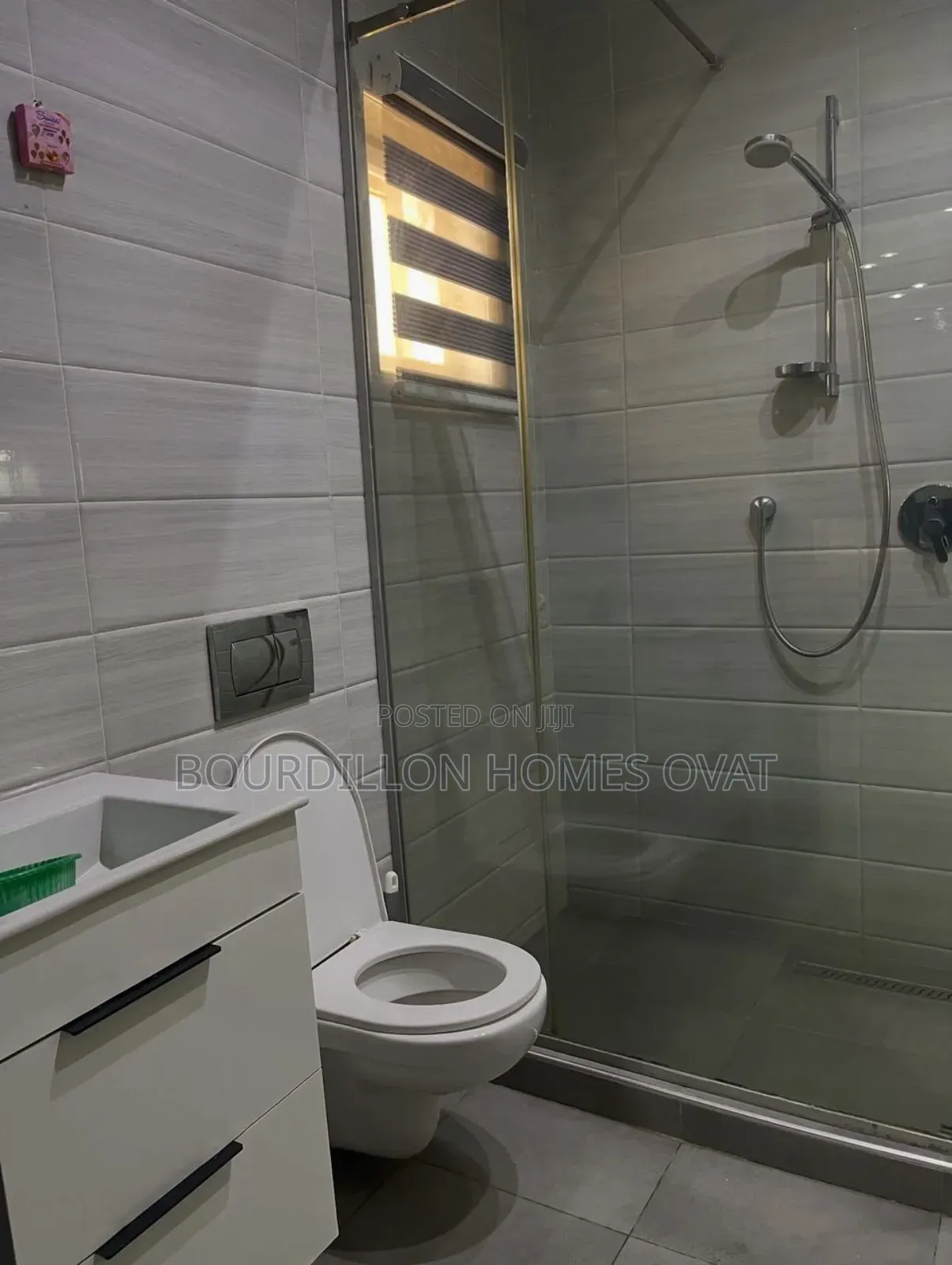 3bdrm Maisonette in Osapa London Lekki for sale in Osapa london