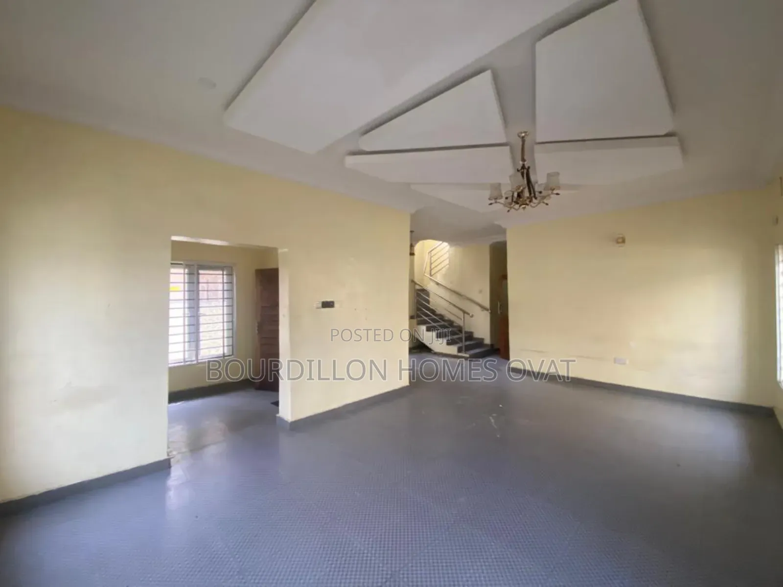5bdrm Duplex in Ikota Villa Estate for rent in Ikota