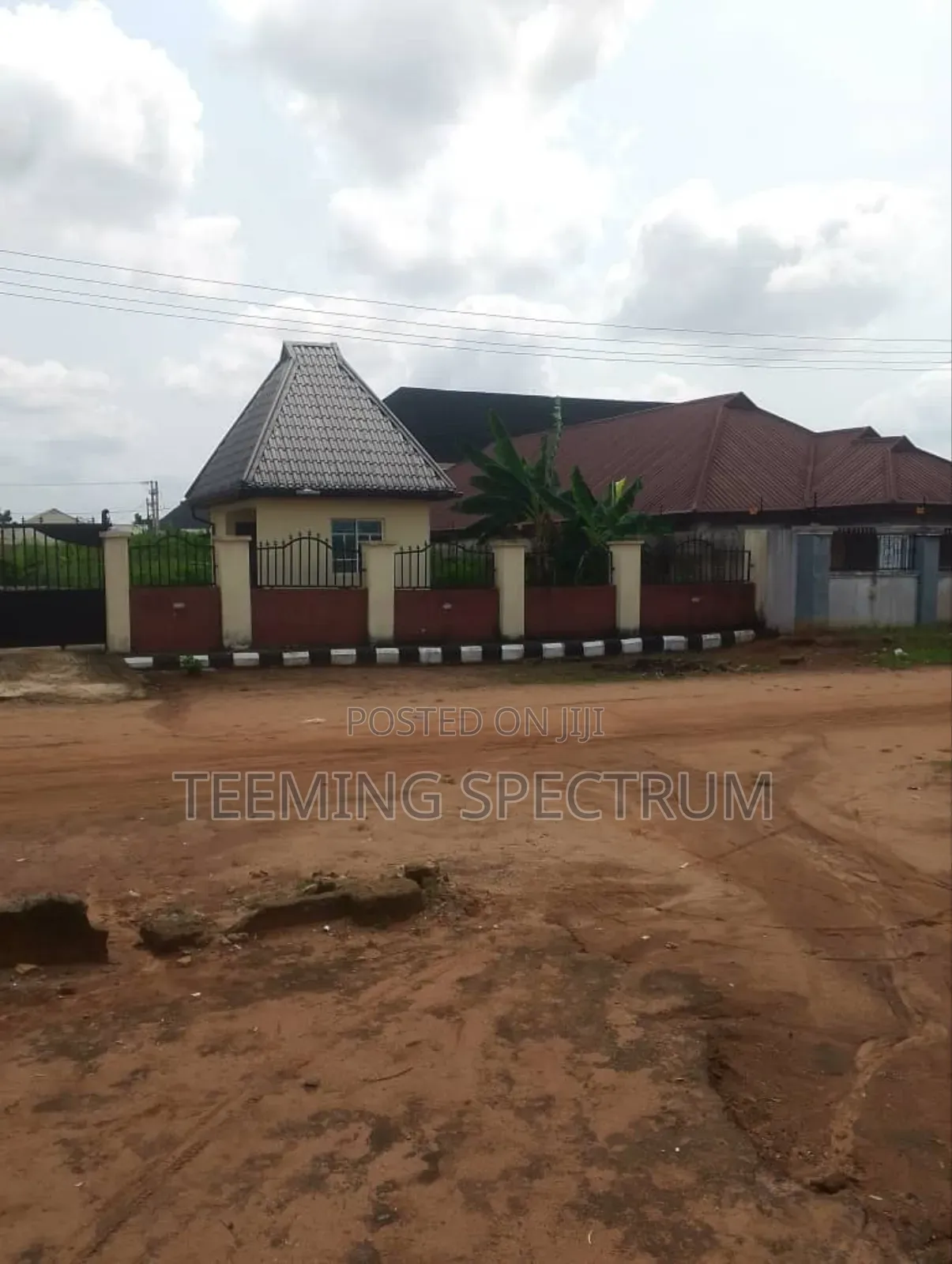 3bdrm Block of Flats in Benin City for sale in Benin City