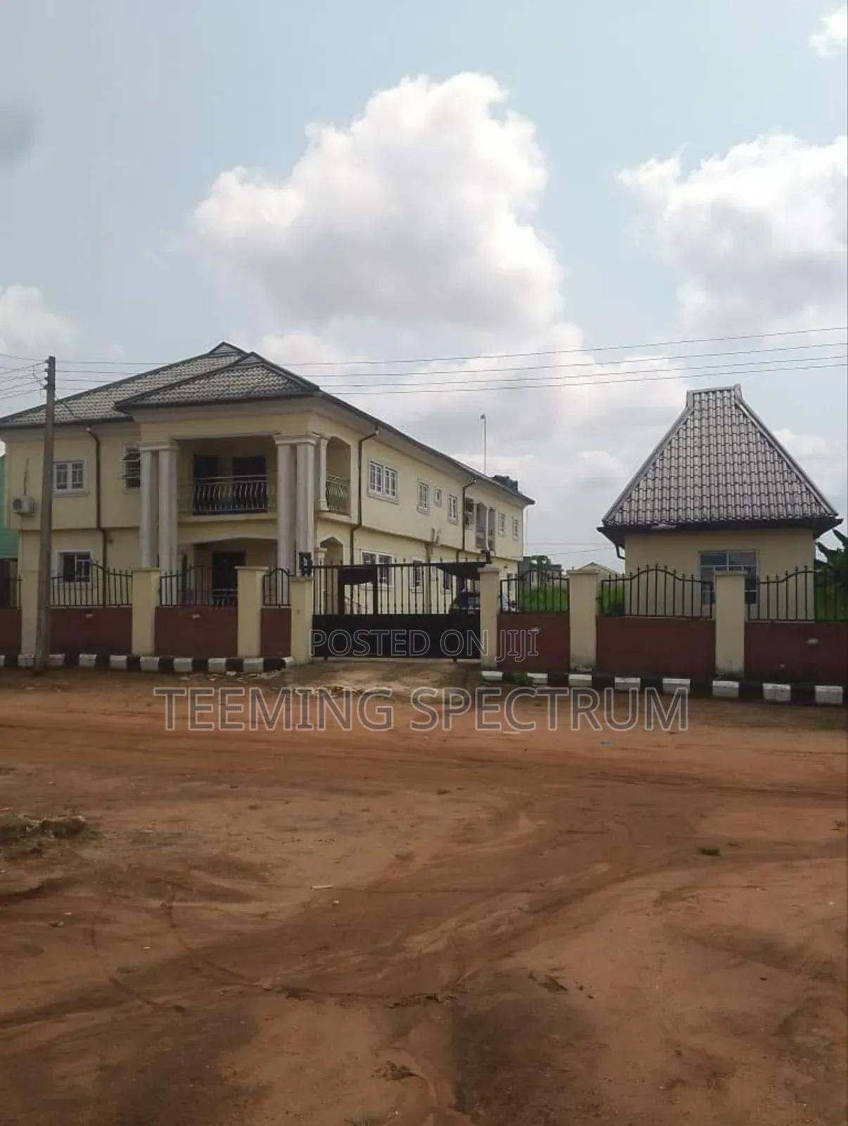 3bdrm Block of Flats in Benin City for sale in Benin City