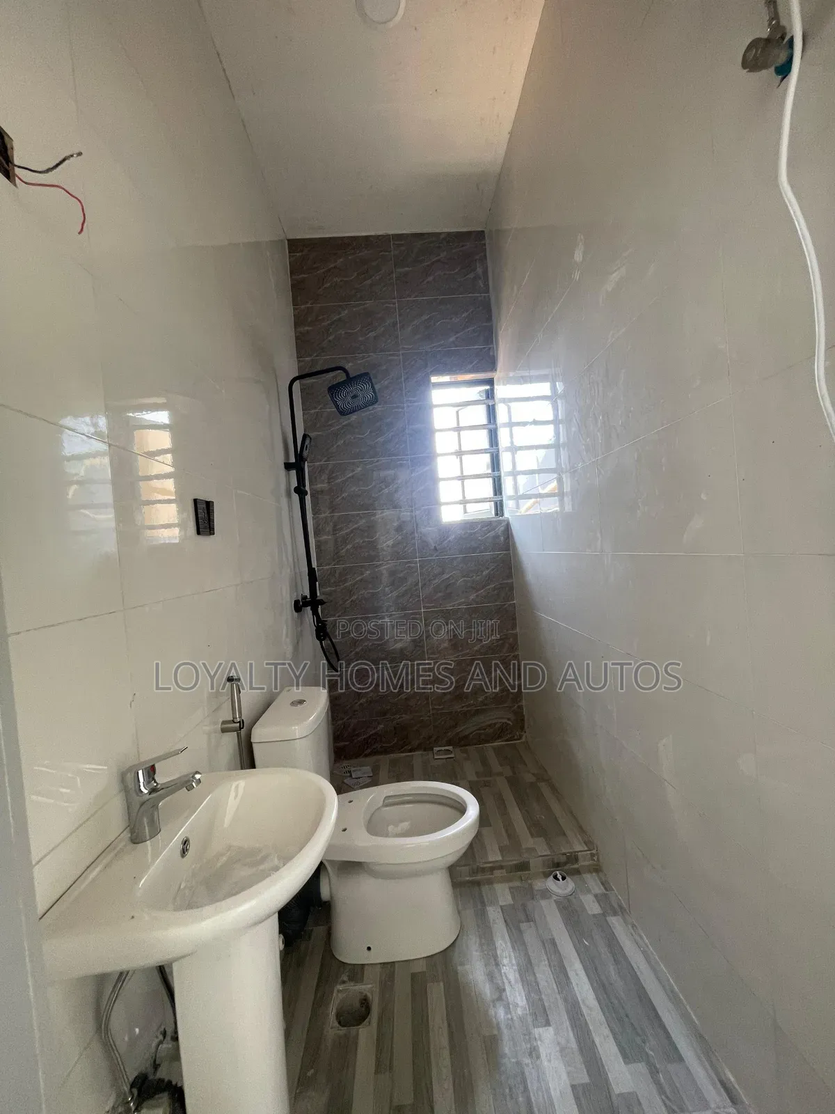 5bdrm House in Nicon Town for sale in Nicon Town