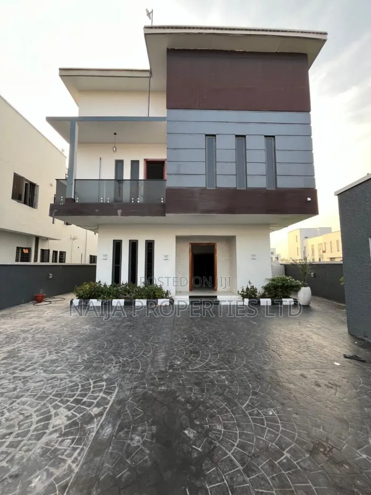5bdrm Duplex in Pinnock Beach Estate, Lekki for rent in Lekki