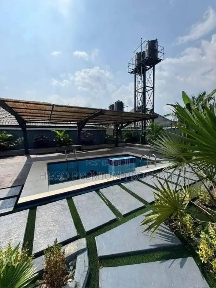 5bdrm Duplex in Majesty Estate, Obio-Akpor for sale in Obio-Akpor