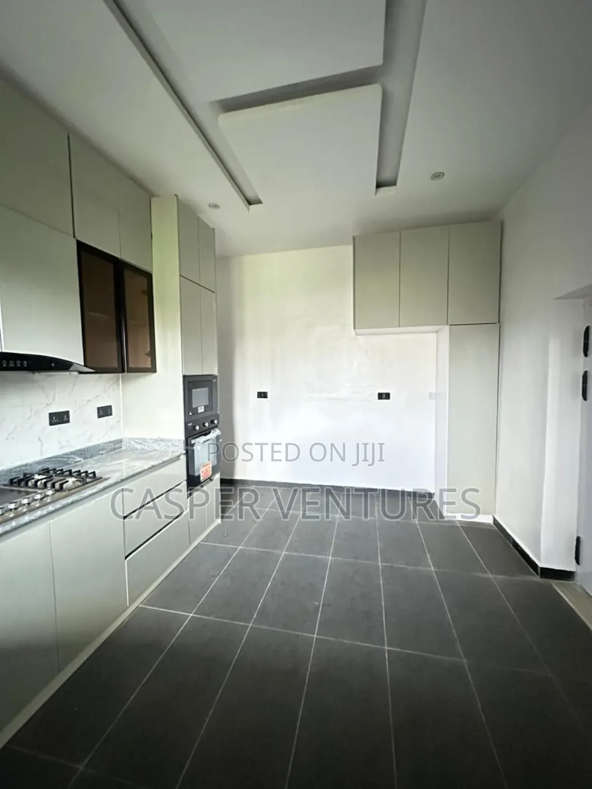 3bdrm Apartment in Kofo Abayomi for sale in Kofo Abayomi