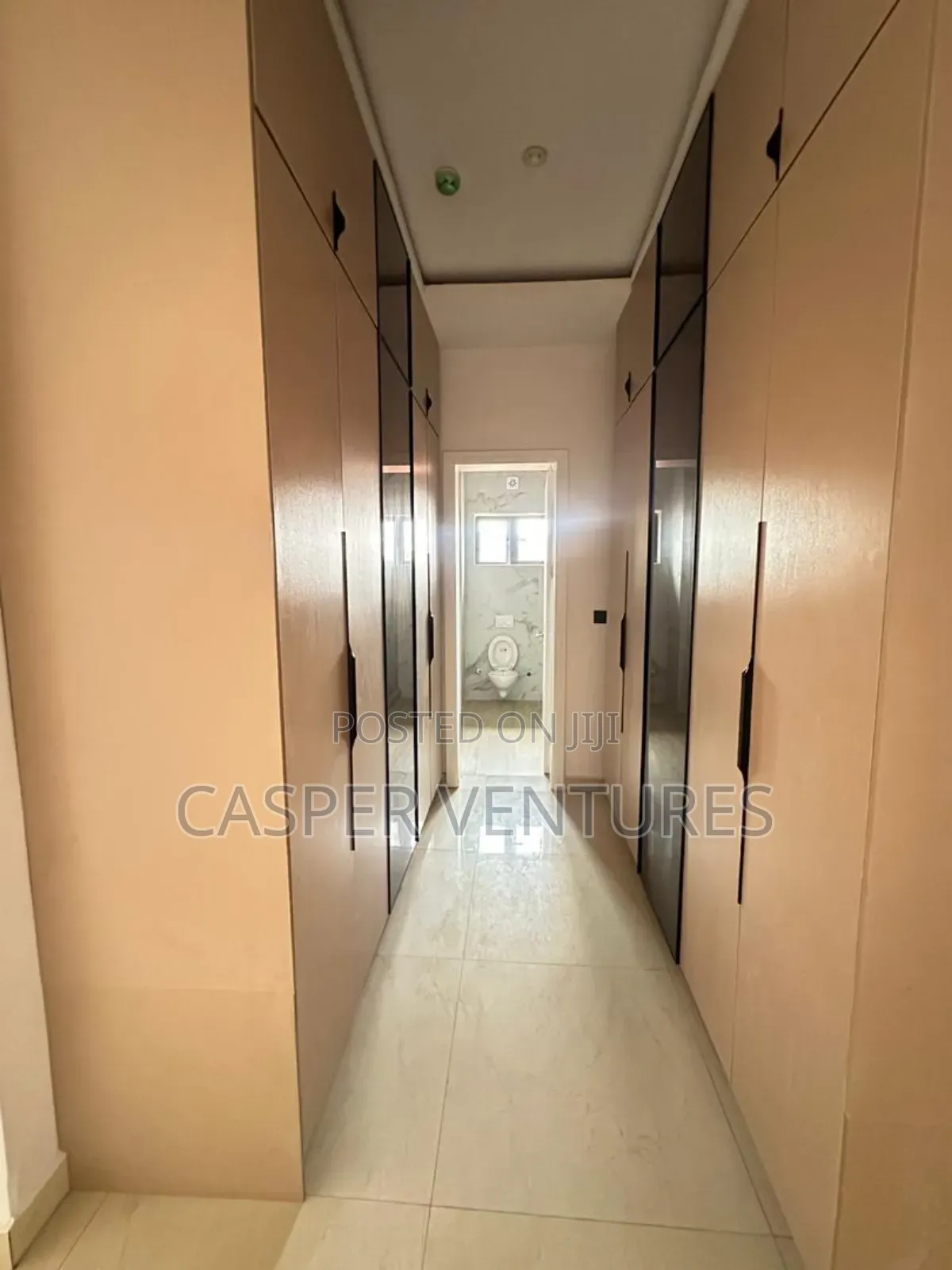 3bdrm Apartment in Kofo Abayomi for sale in Kofo Abayomi