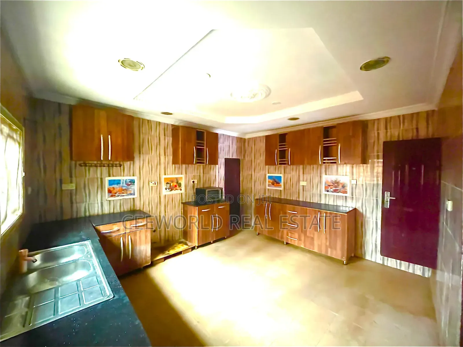 4bdrm Bungalow in Itesiwaju Estate for sale in Soka