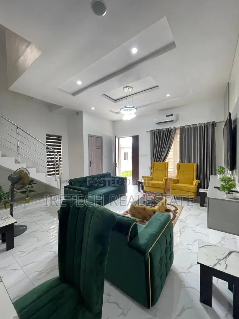 4bdrm Townhouse/Terrace in Ikate for sale in Ikate