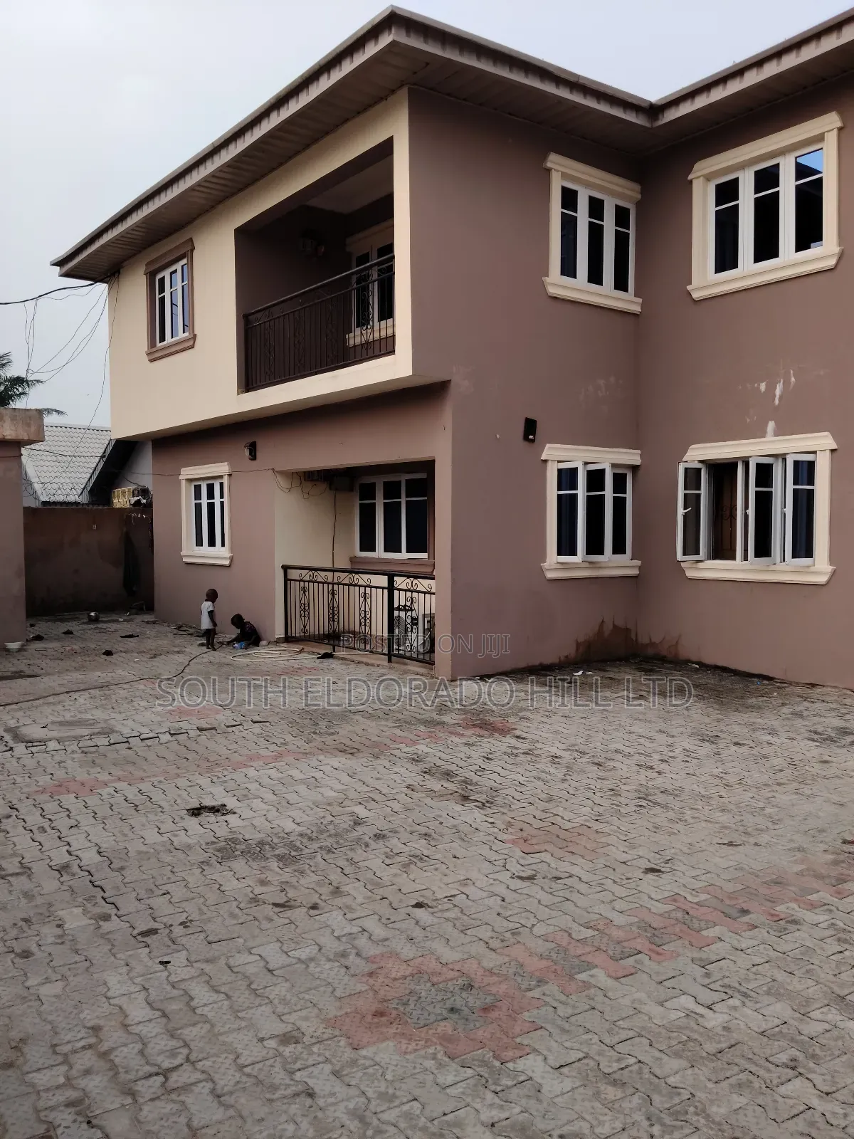 12bdrm Duplex in Awoyaya for sale in Awoyaya