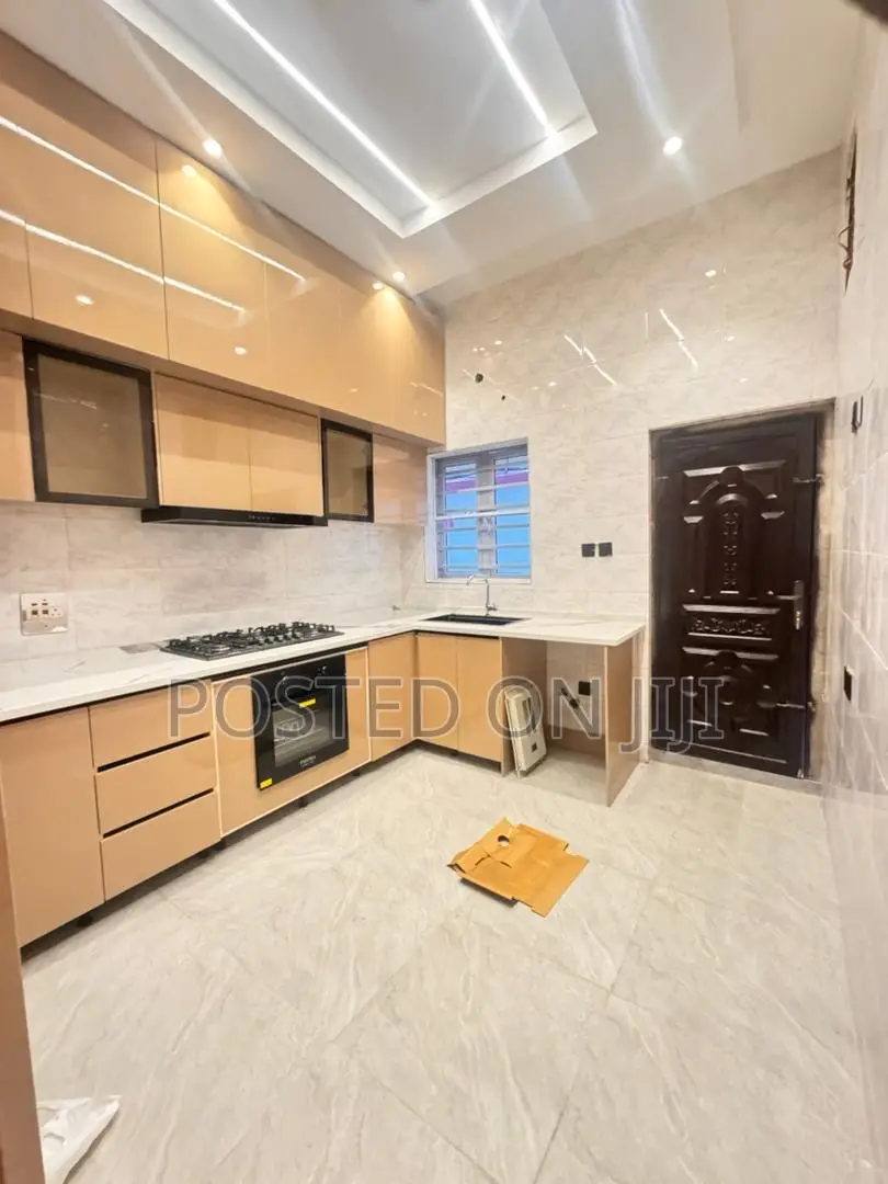 4bdrm Duplex in Orchid, Lekki Phase 2 for sale in Lekki Phase 2
