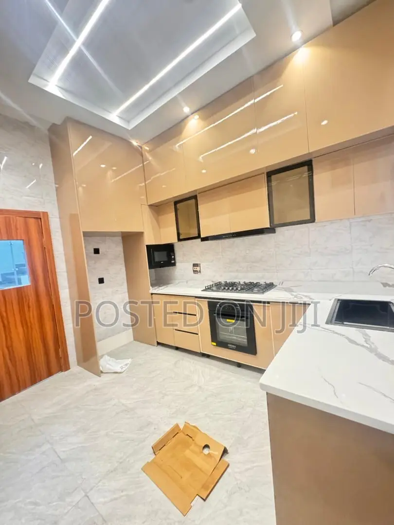 4bdrm Duplex in Orchid, Lekki Phase 2 for sale in Lekki Phase 2
