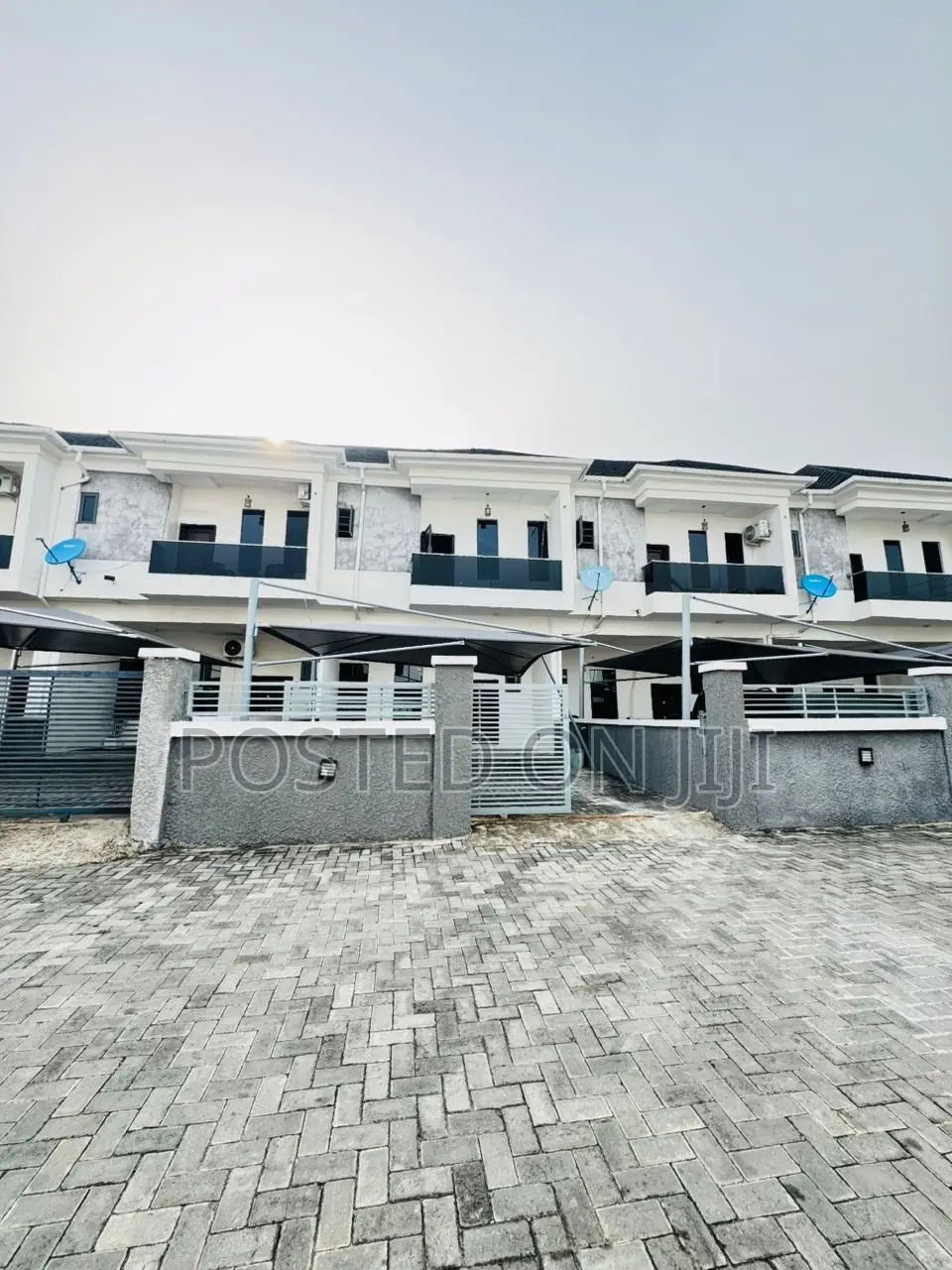 4bdrm Duplex in Emcel Garden, Lekki Phase 2 for sale in Lekki Phase 2