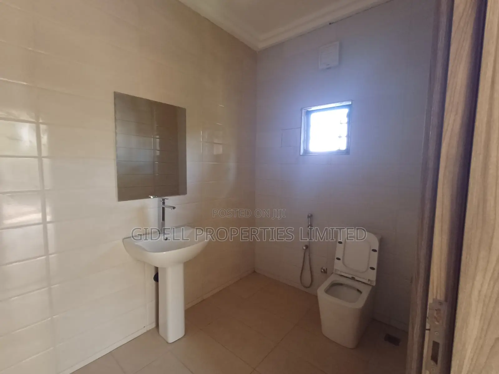 Shop / Offices Space in a Brand New Mall in Wuse 2