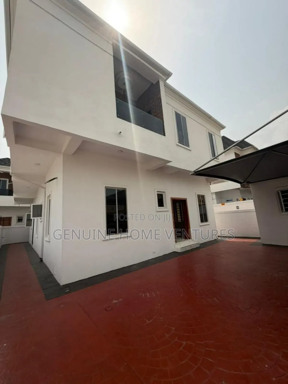 5bdrm Duplex in Chevron for sale in Chevron