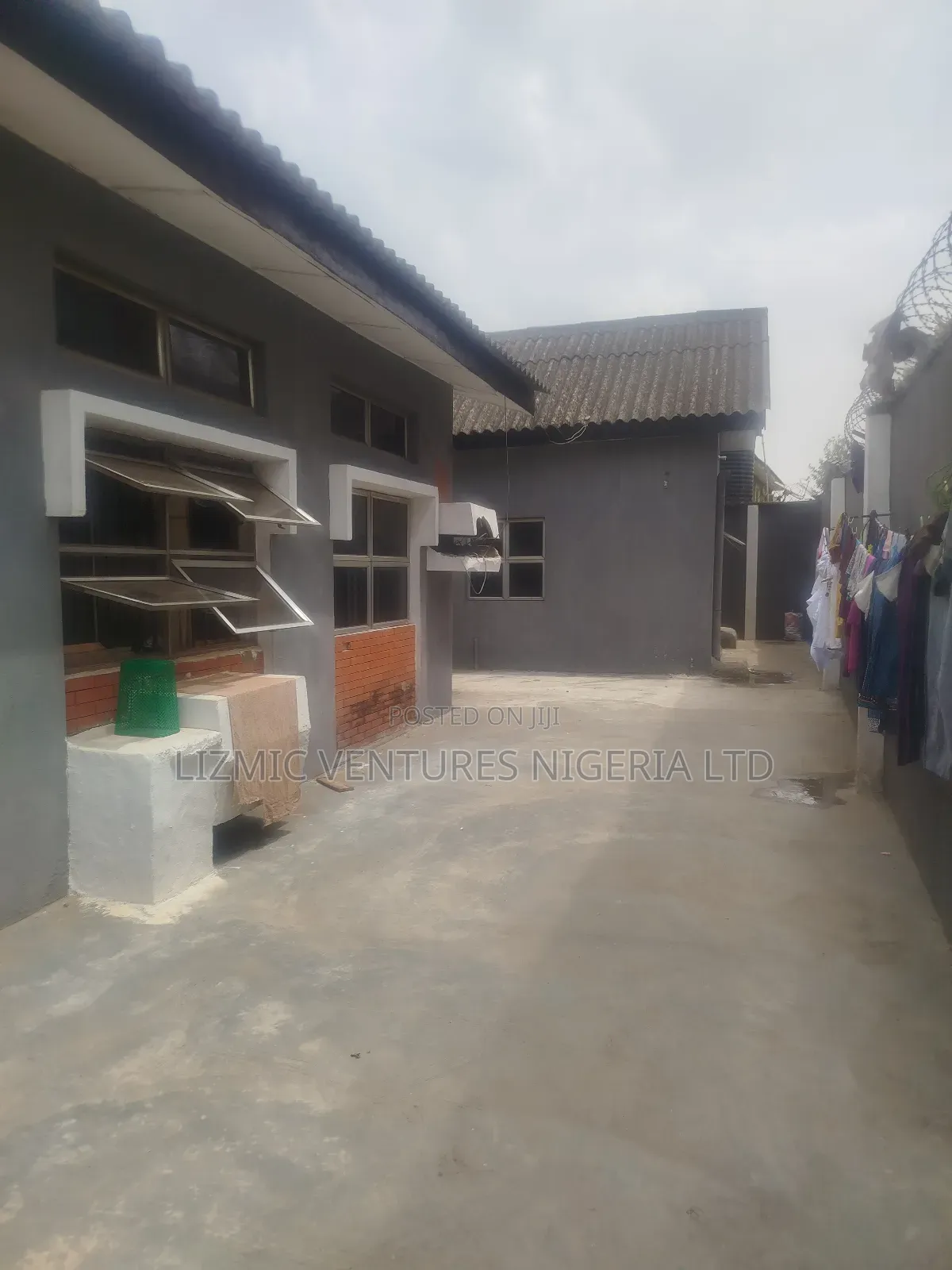 4bdrm Bungalow in Ikotun, Governors Road for sale in Governors Road