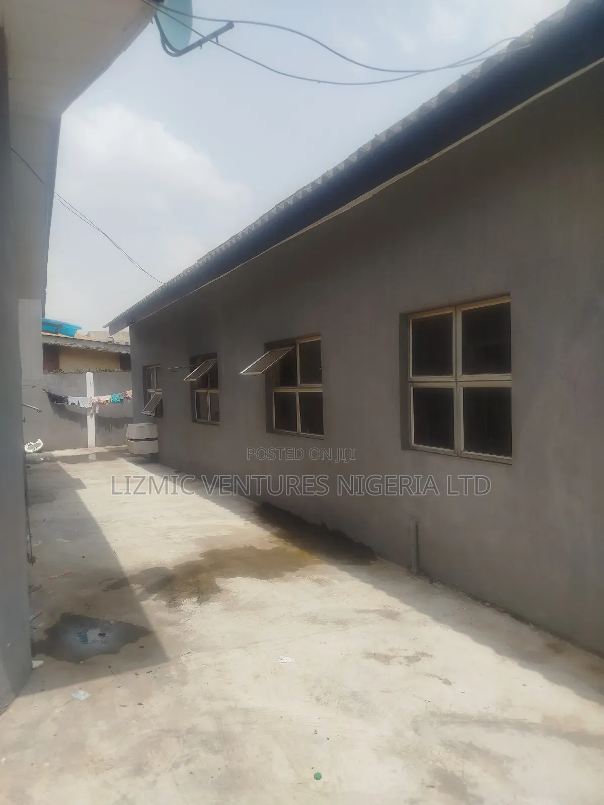 4bdrm Bungalow in Ikotun, Governors Road for sale in Governors Road