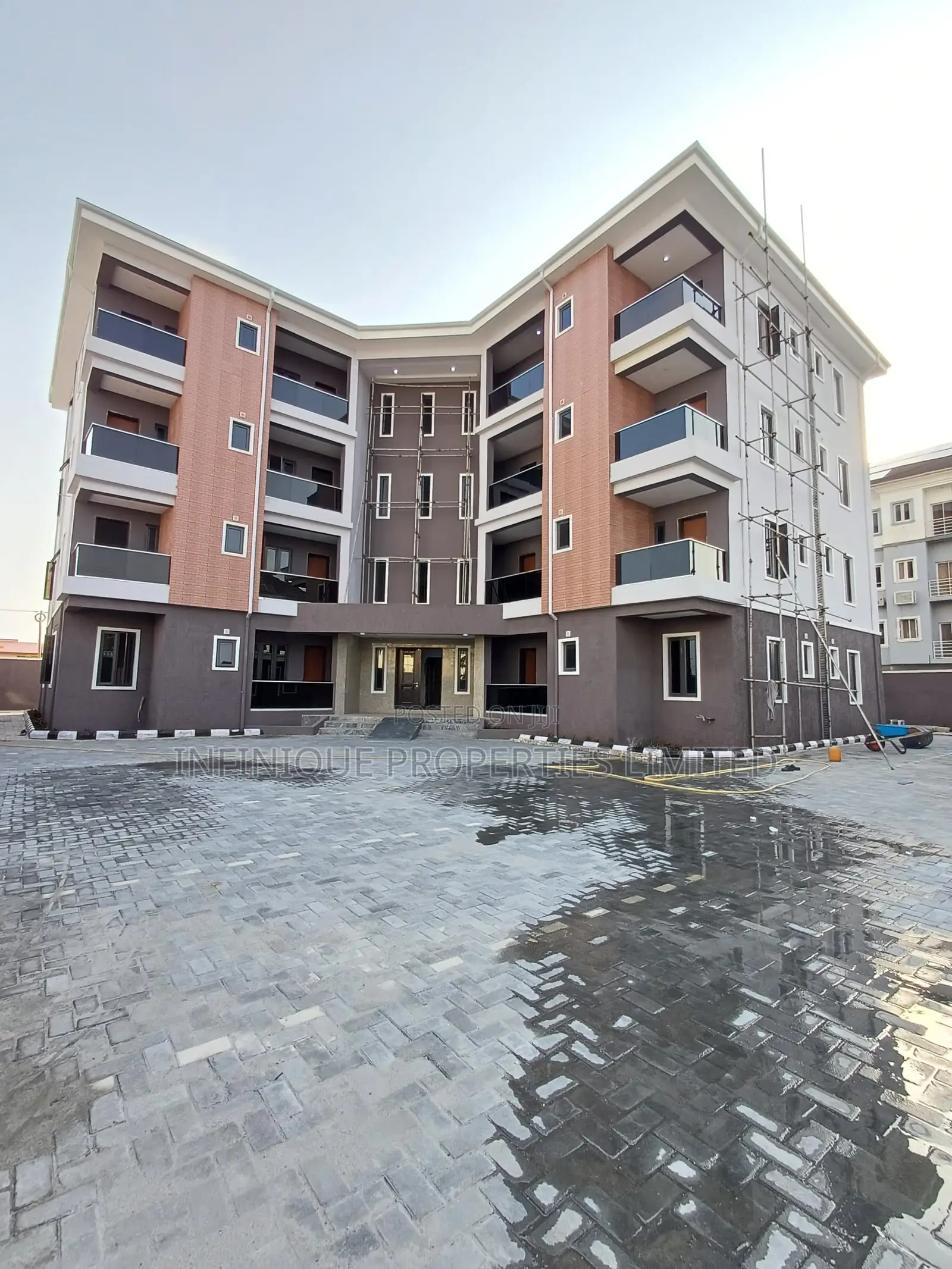 3bdrm Apartment in Lekki Phase 1 for rent in Lekki Phase 1