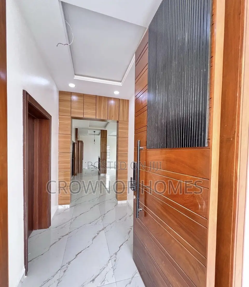 5bdrm Duplex in Sangotedo for sale in Sangotedo