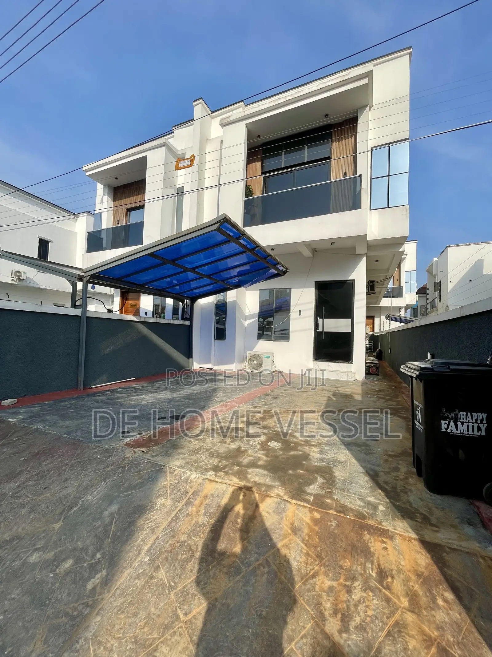 Furnished 4bdrm Duplex in Lekki for sale in Lekki