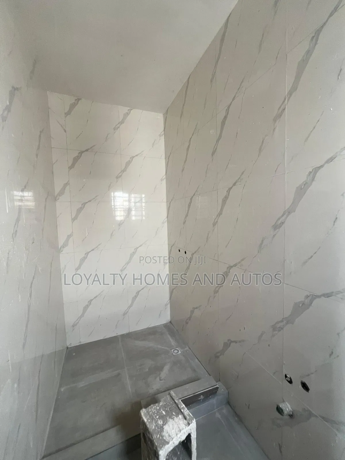 5bdrm Duplex in Ogba for sale in Ogba