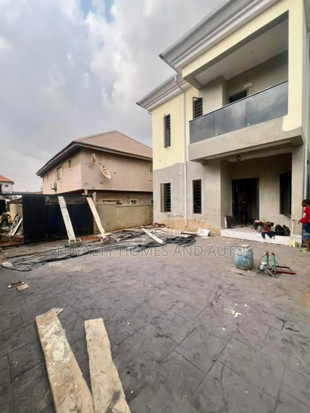 5bdrm Duplex in Omole Phase 2 for sale in Omole Phase 2