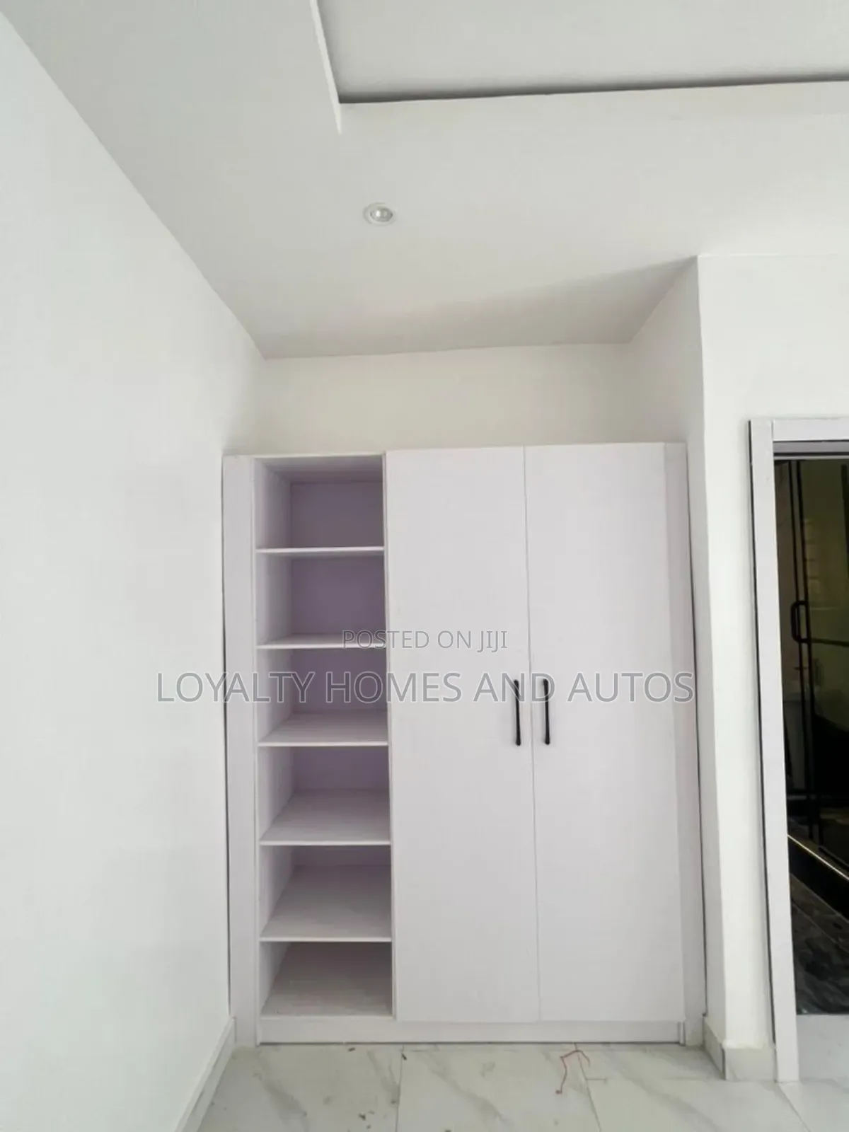 5bdrm Duplex in GRA Phase 1 for sale in GRA Phase 1