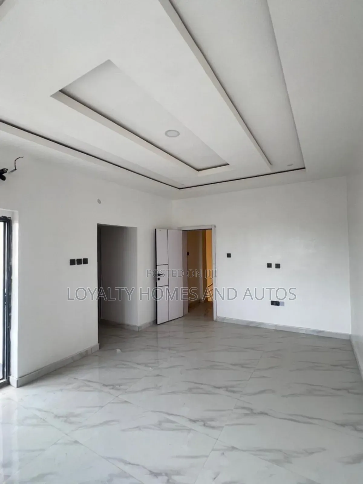 5bdrm Duplex in GRA Phase 1 for sale in GRA Phase 1