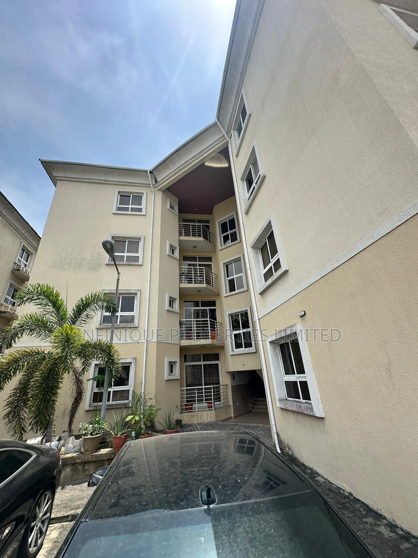3bdrm Apartment in Bourdillon Court, Chevron for sale in Chevron