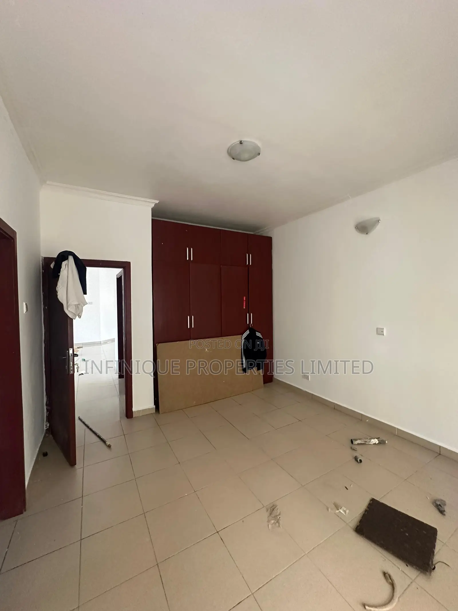 3bdrm Apartment in Bourdillon Court, Chevron for sale in Chevron