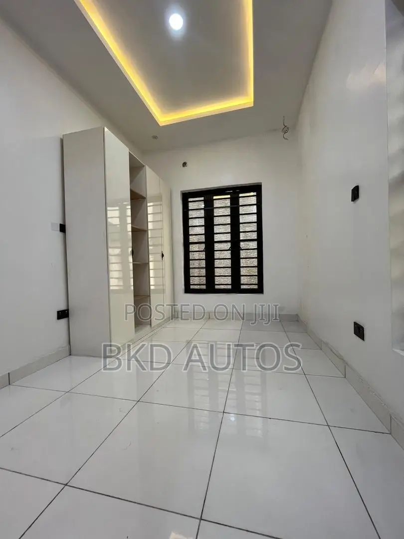 4bdrm Duplex in Gbagada for sale in Gbagada