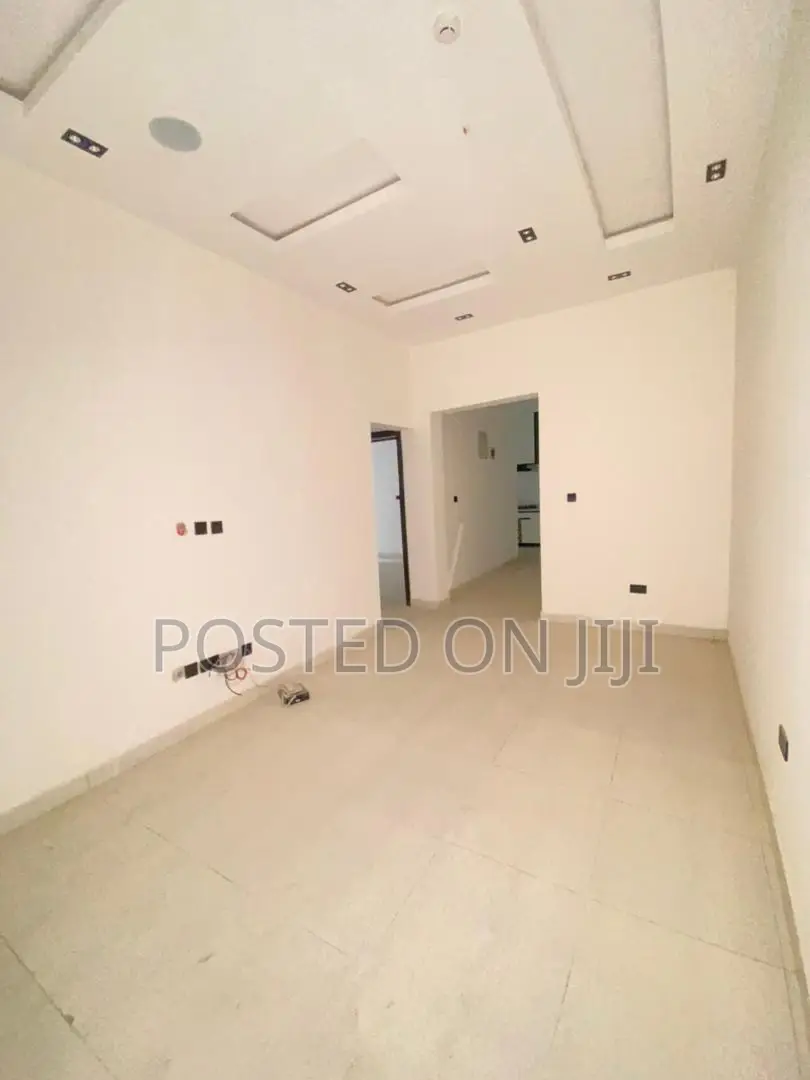 2bdrm Apartment in Admiralty, Lekki Phase 1 for sale in Lekki Phase 1