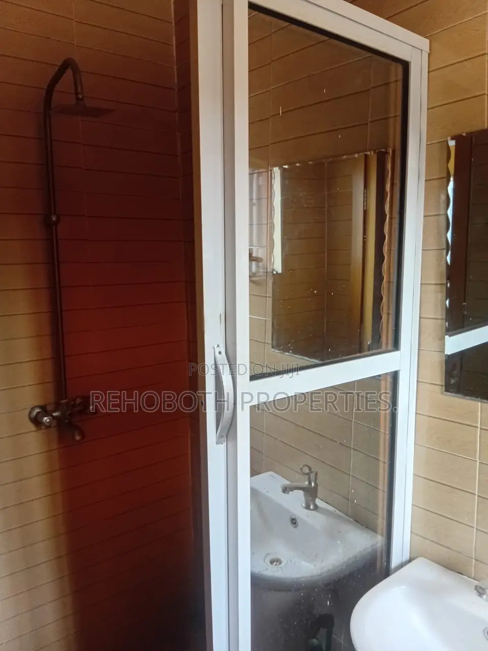 3bdrm Apartment in Harmony Estate Elebu, Akala Express for rent in Akala Express