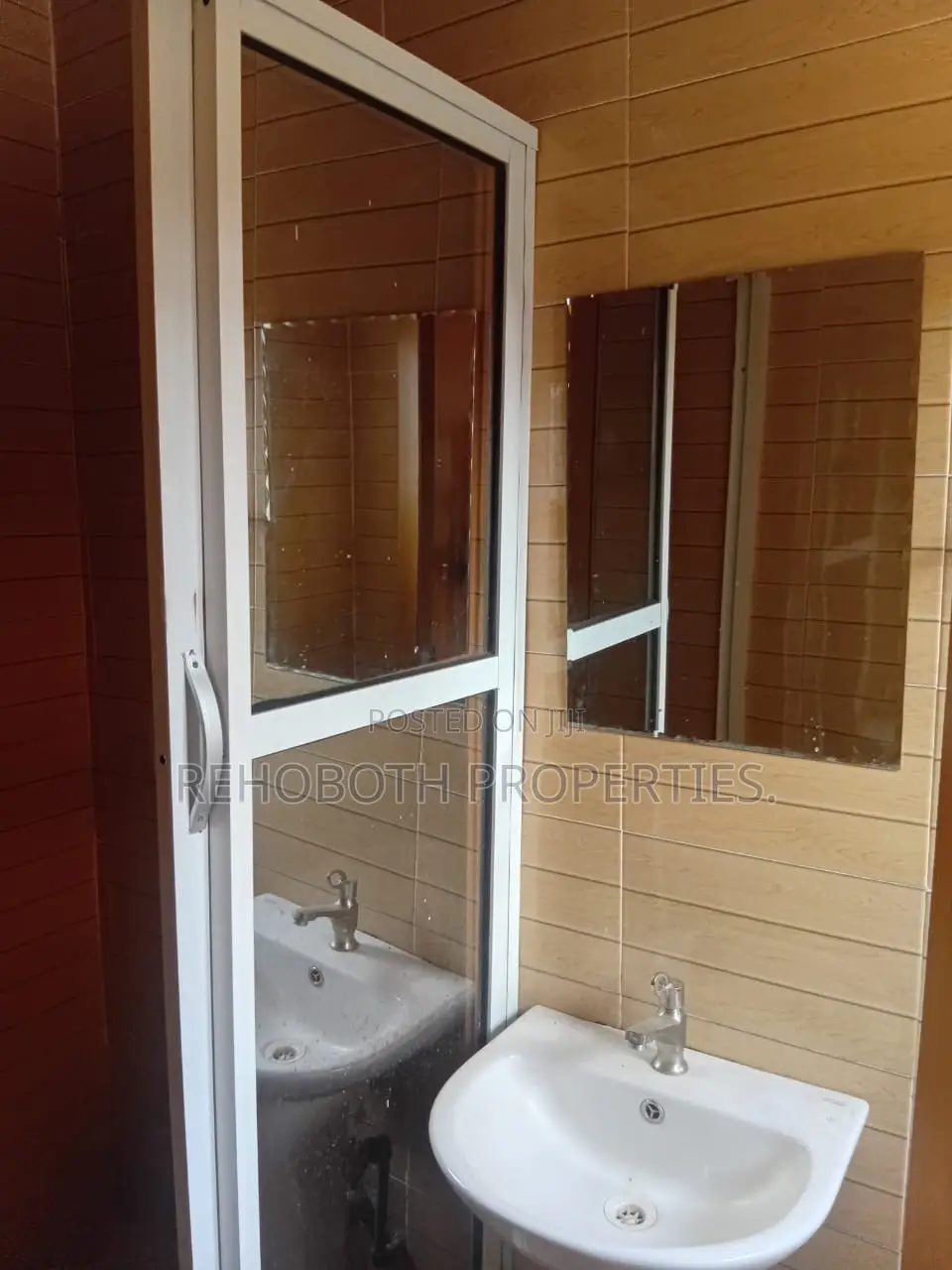 3bdrm Apartment in Harmony Estate Elebu, Akala Express for rent in Akala Express