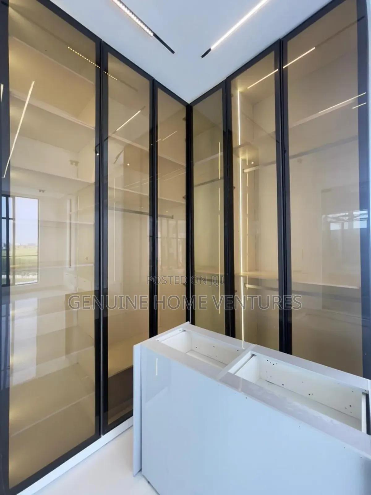 4bdrm Duplex in Chevron for sale in Chevron