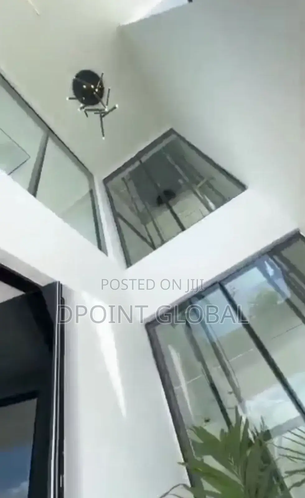 5bdrm Mansion in Osapa, Lekki for sale in Lekki