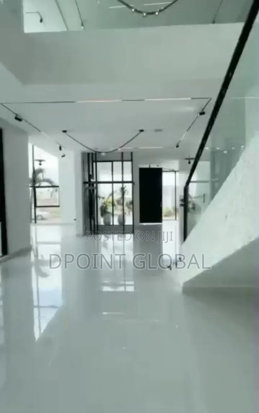 5bdrm Mansion in Osapa, Lekki for sale in Lekki