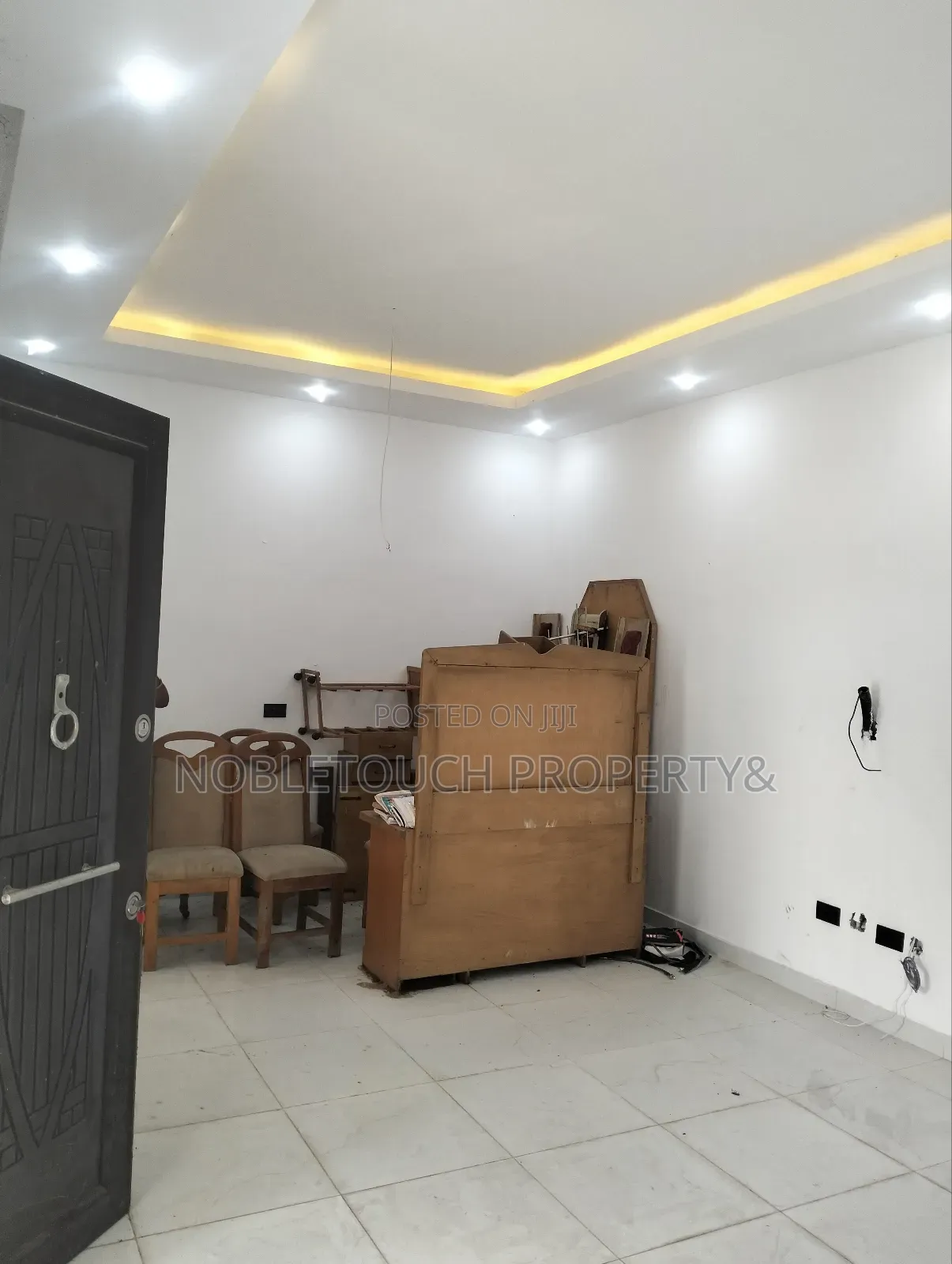 2bdrm Apartment in Hitech for rent in Abraham Adesanya Estate