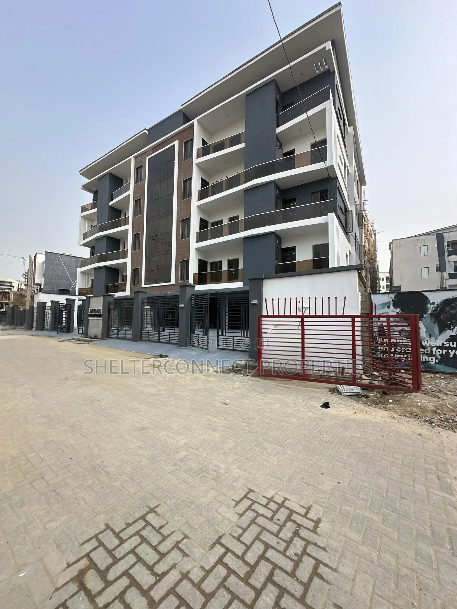 4bdrm Apartment in Lekki Phase 1 for sale in Lekki Phase 1