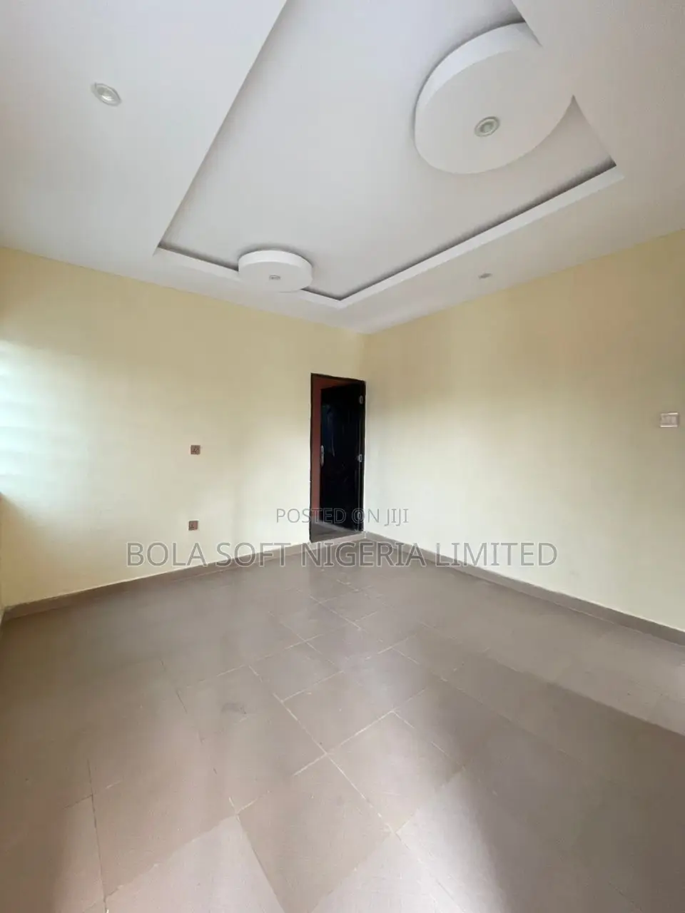 1bdrm Block of Flats in Hassan Block, Akuru,, Akala Express for sale in Akala Express