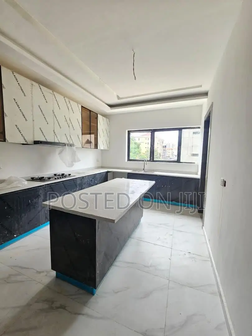 4bdrm Duplex in Ikoyi Lagos, Lekki Phase 2 for sale in Lekki Phase 2
