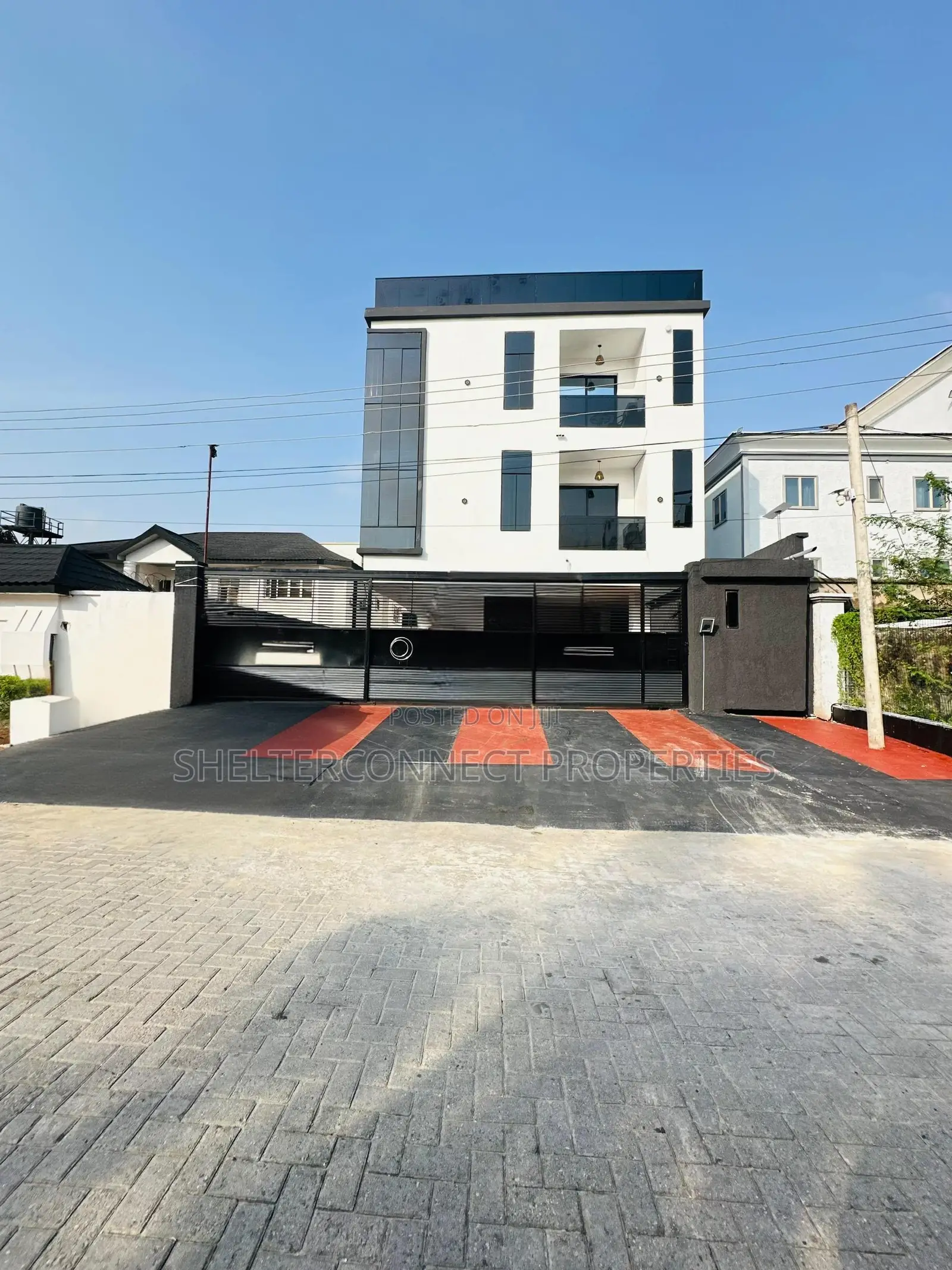 3bdrm Apartment in Lekki Phase 1 for sale in Lekki Phase 1