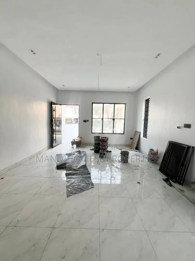 4bdrm Duplex in Lekki for sale in Lekki