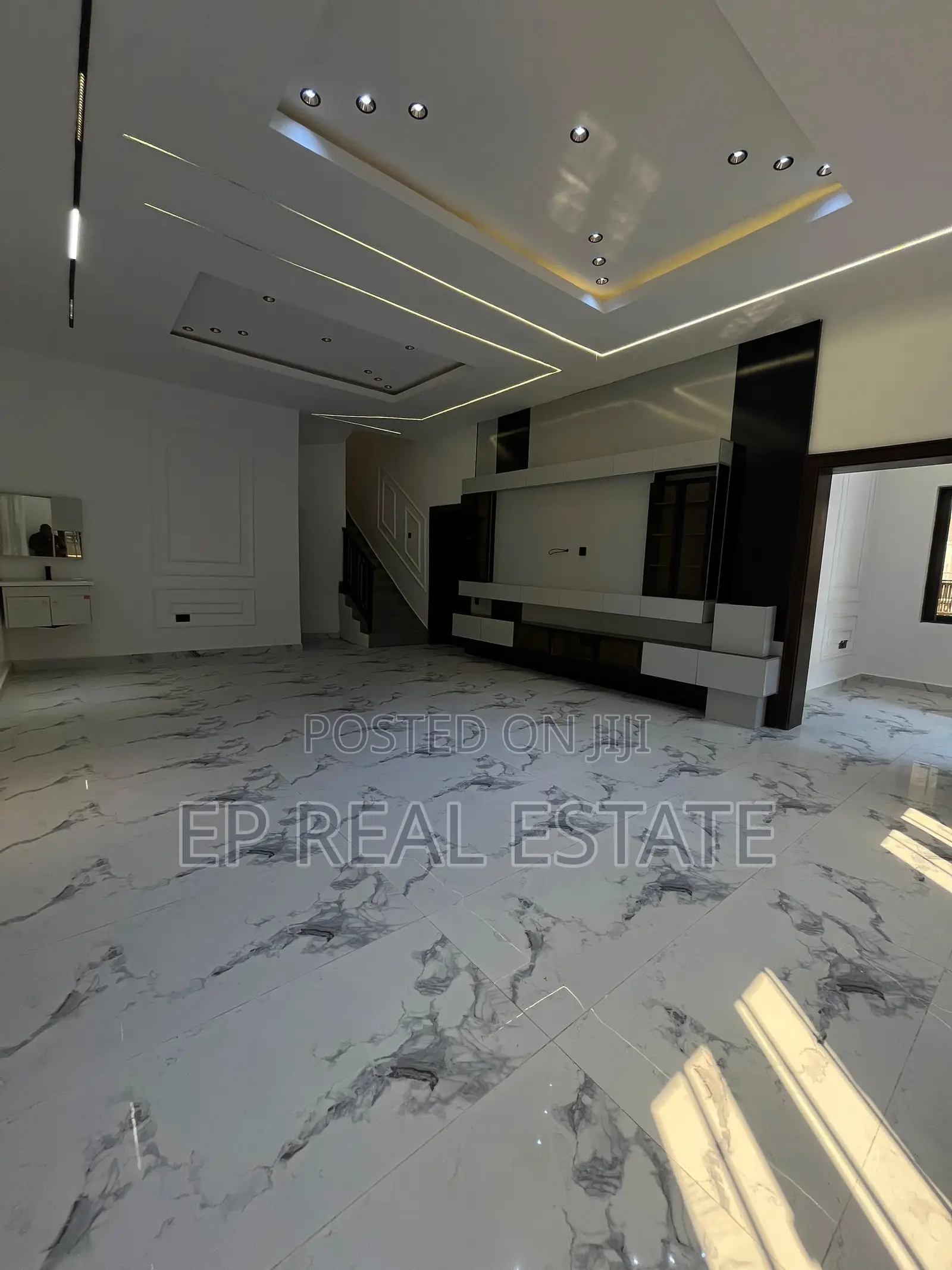 4bdrm Duplex in Gaduwa for sale in Gaduwa