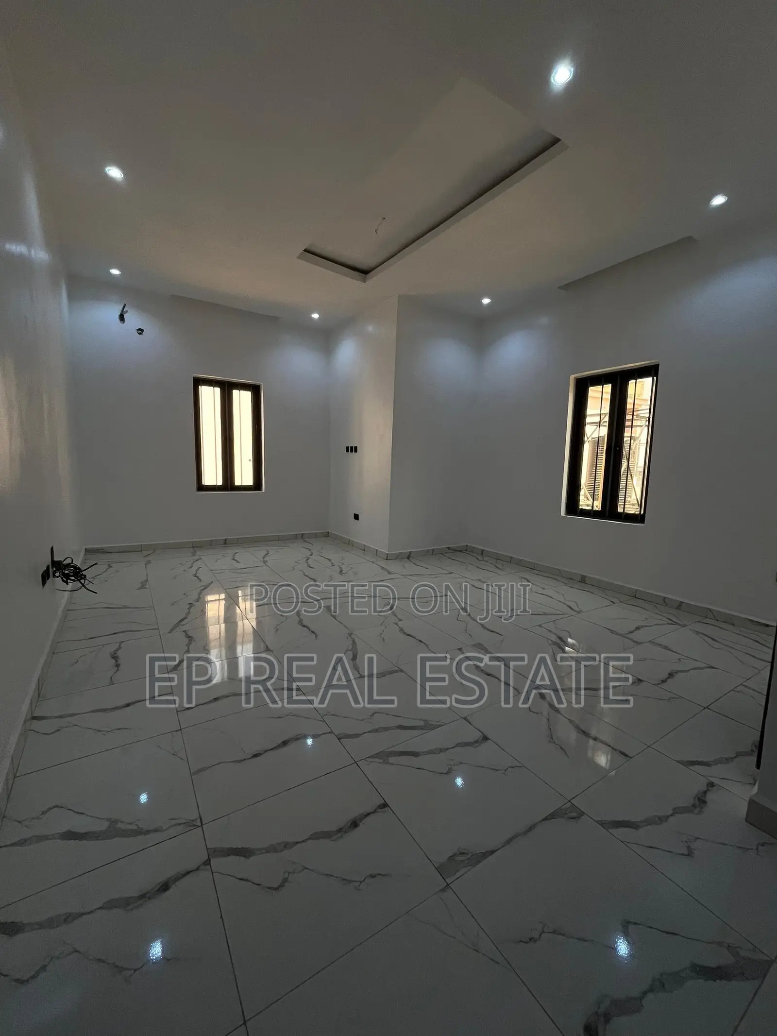 4bdrm Duplex in Gaduwa for sale in Gaduwa