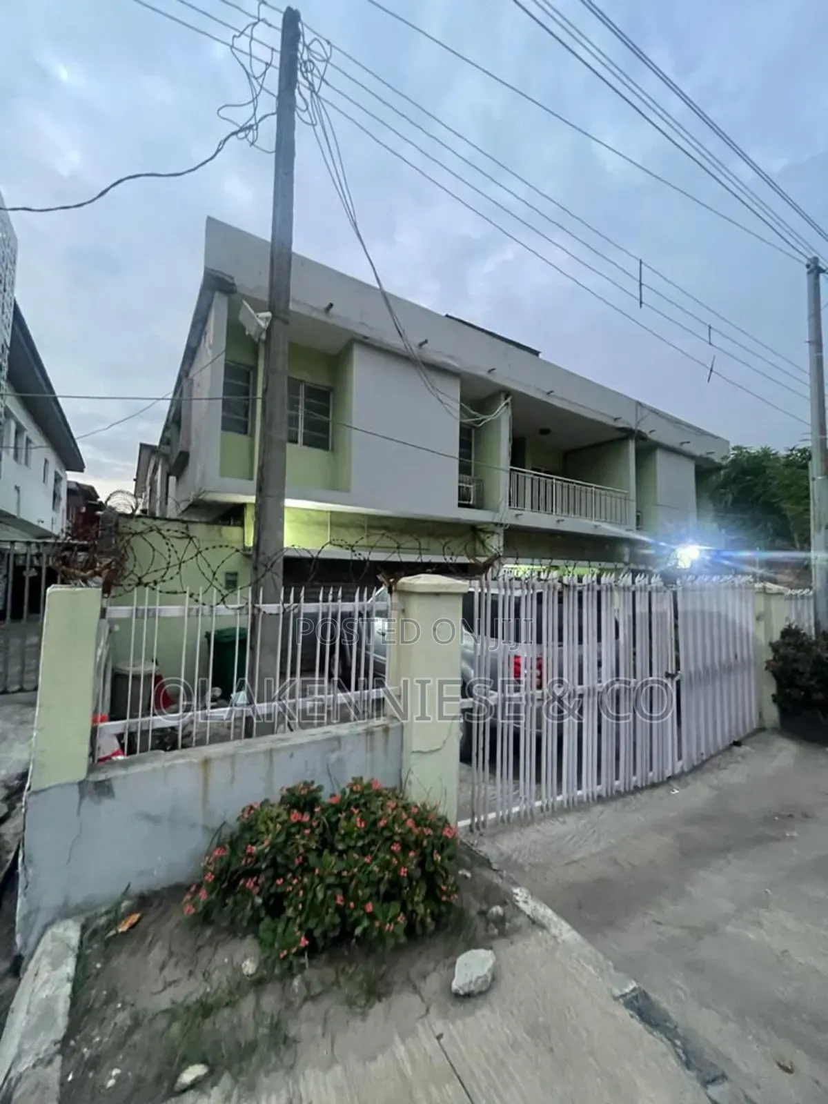 5bedroom Fully Detached House + 6rms Bq in Bode Thomas