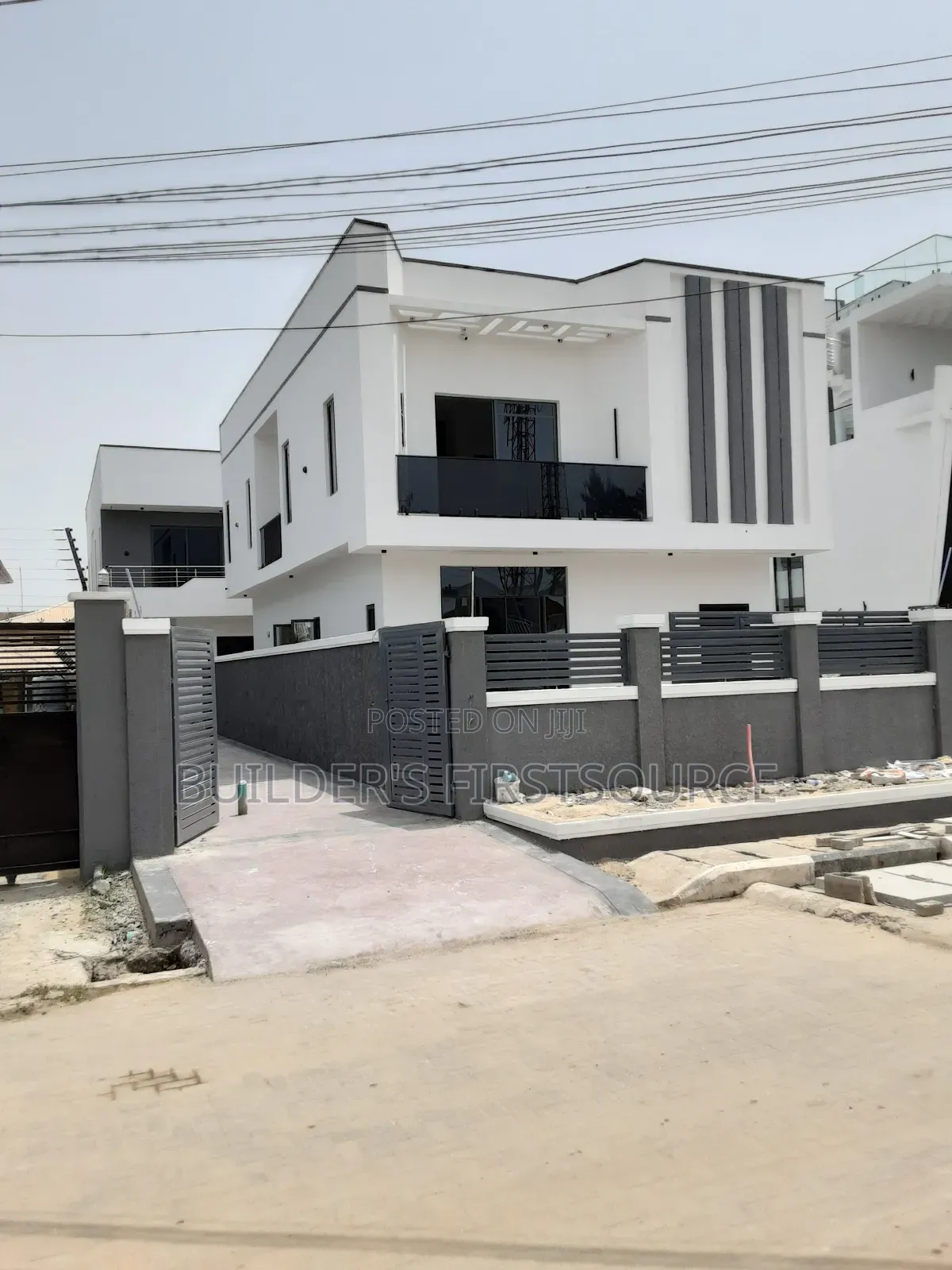 4bdrm Duplex in Atlantic View Estate, Igbo-efon for sale in Igbo-efon