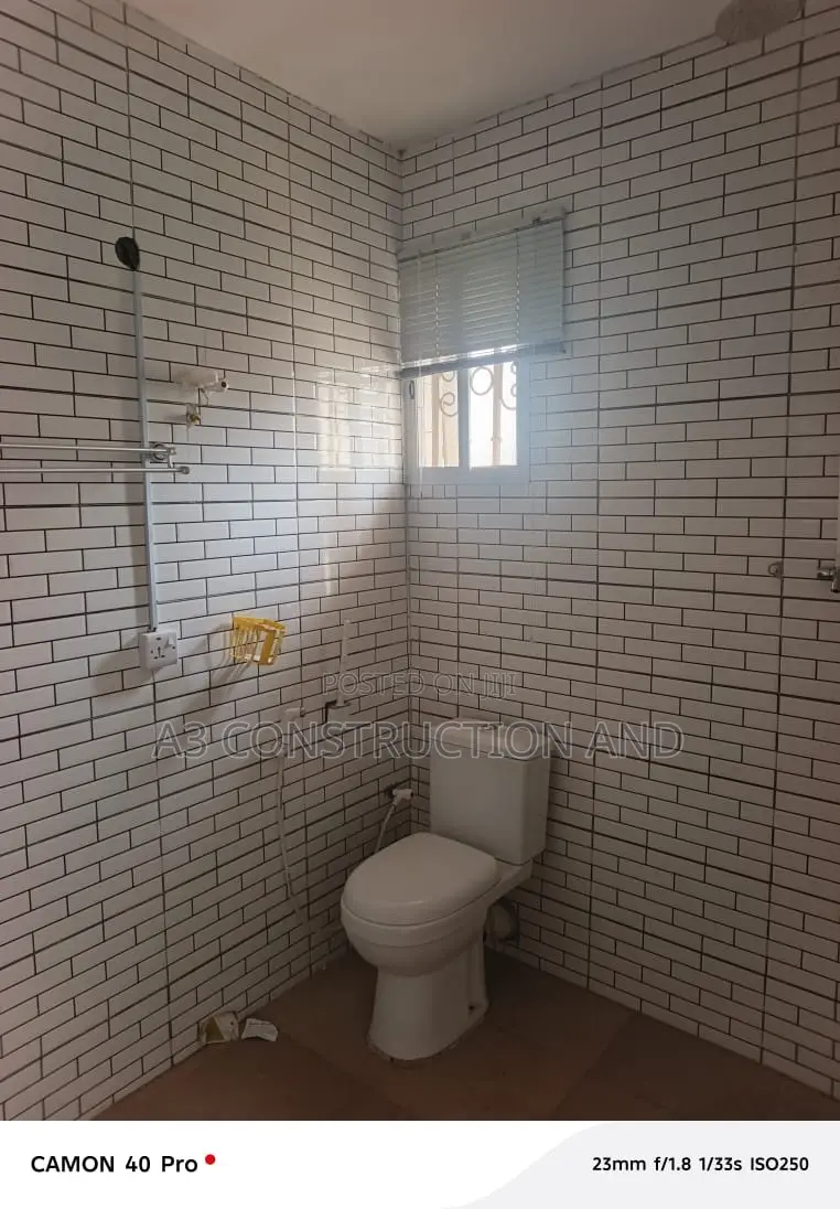 2bdrm Block of Flats in Okebadan Estate for rent in Akobo